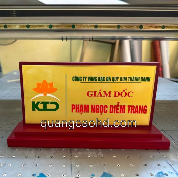 Biển chức danh