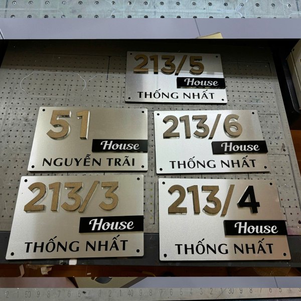Biển số nhà bằng inox